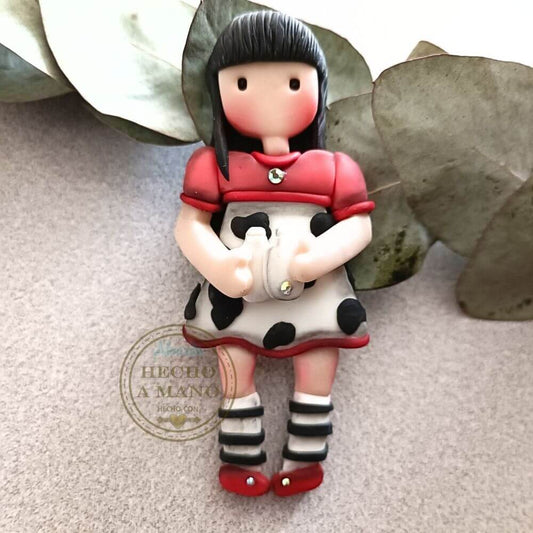  cortador-muñeca-vaquita-gorjuss.jpg