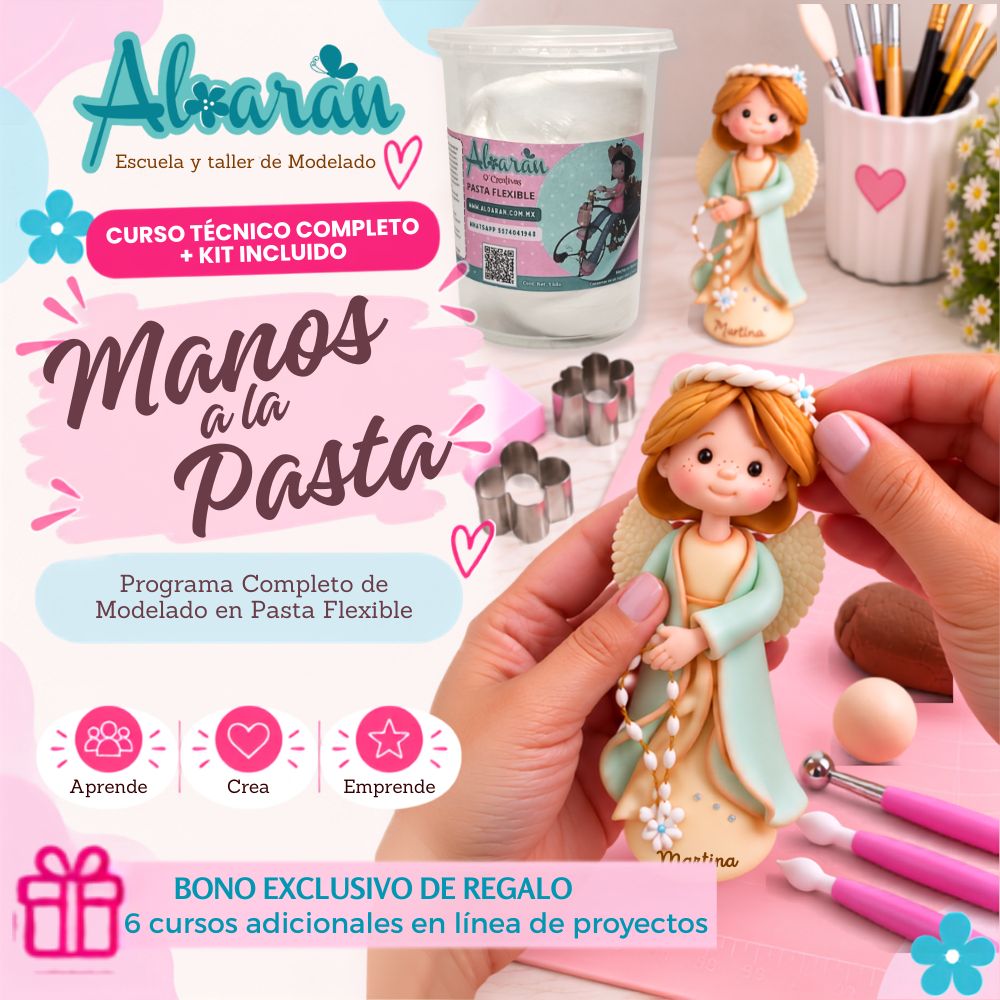 Kit de herramientas y curso de modelado en pasta flexible Manos a la Pasta de Aloaran con figuras terminadas sobre mesa de taller.