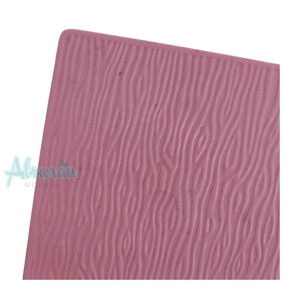 PLACA TEXTURIZADA EN FORMA DE BETAS DE MADERA